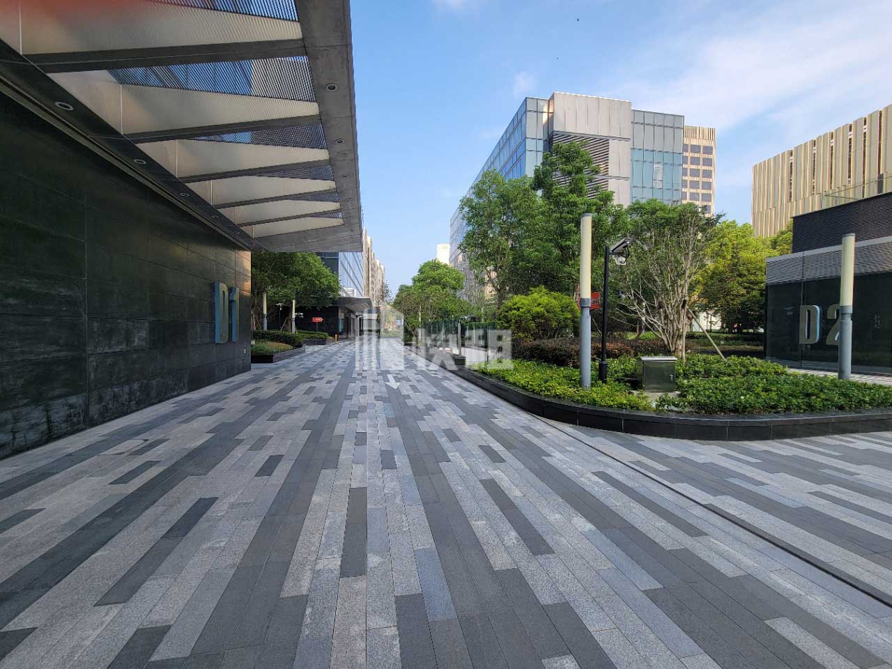 新辰临港中心环境