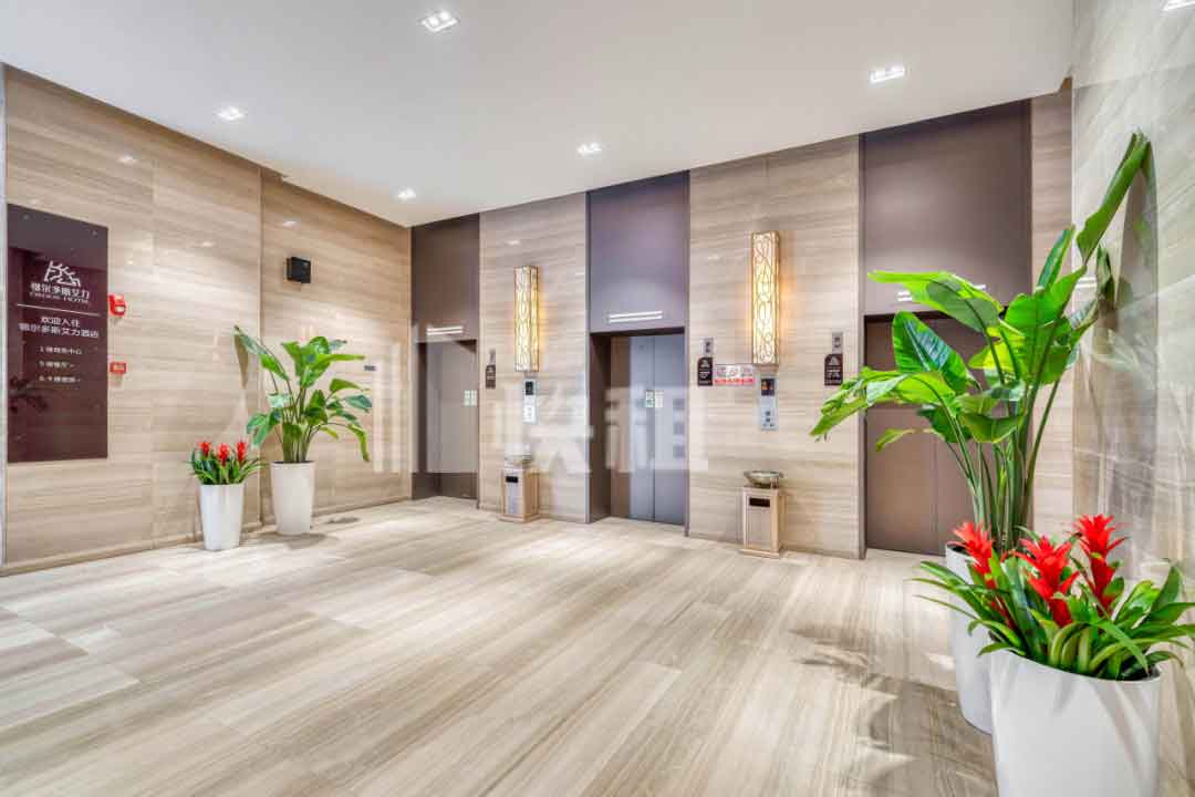 鄂尔多斯艾力大厦电梯厅