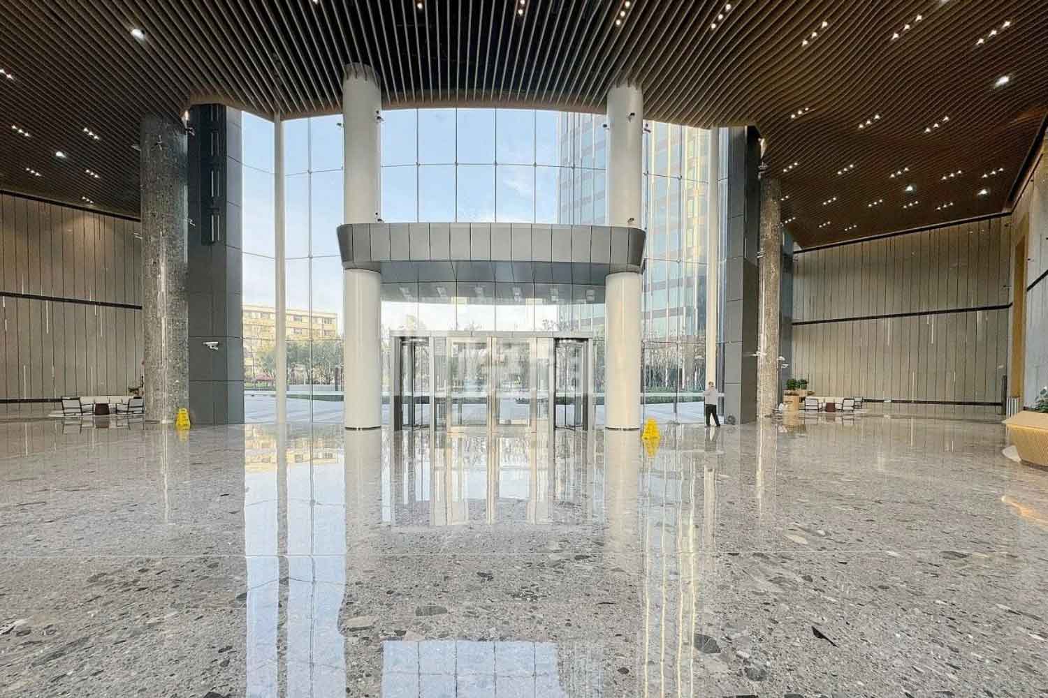 中企国际金融中心大堂