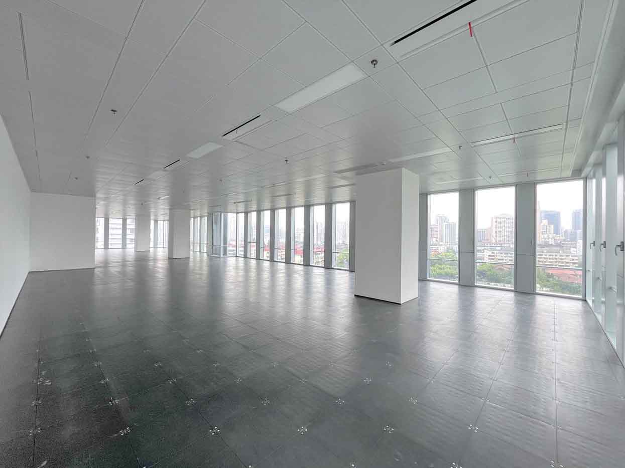 北外滩金茂中心634平办公室出租