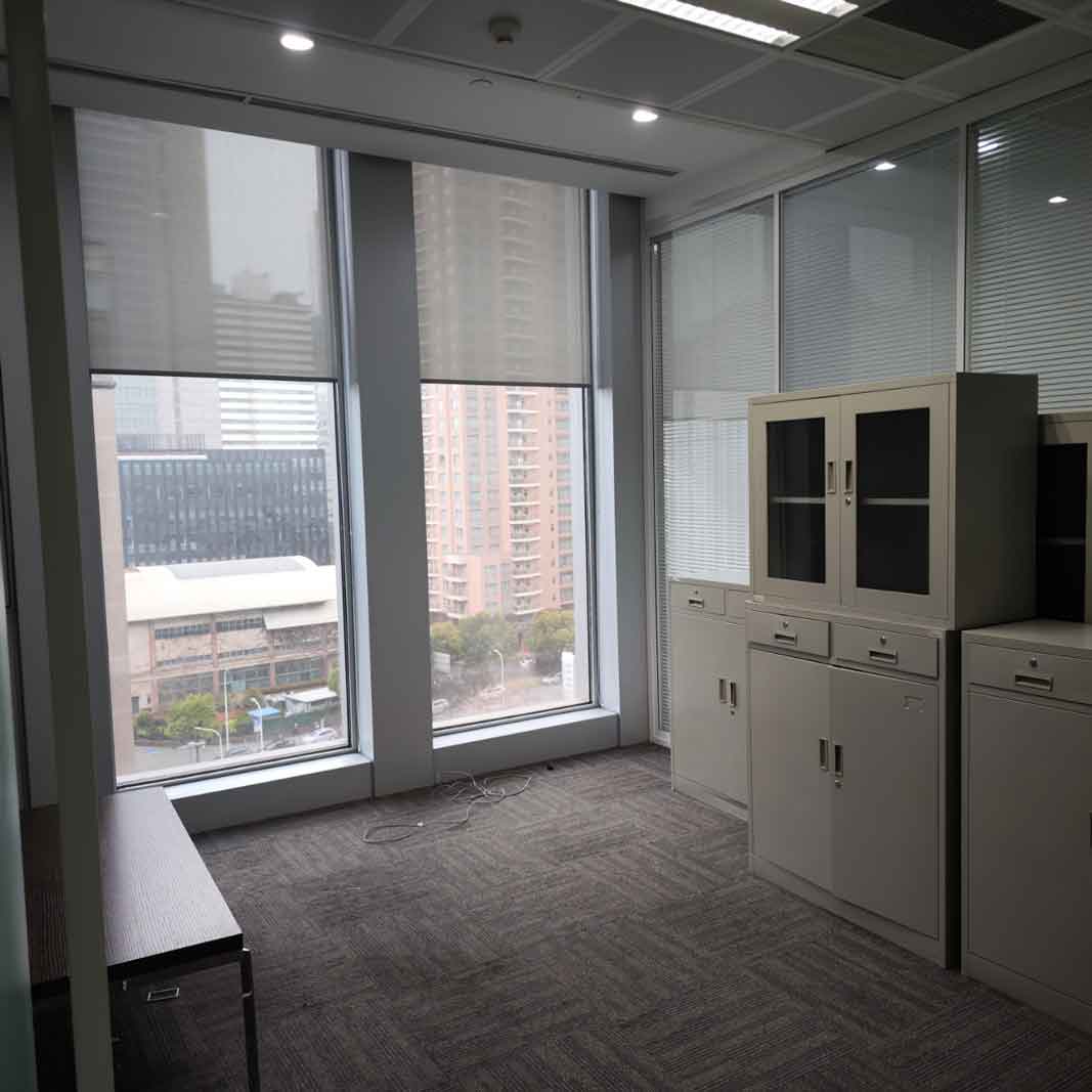 大华银行大厦213平财务室