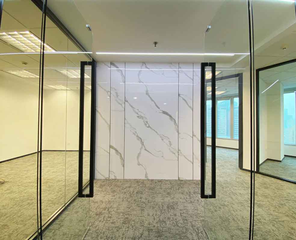 中国保险大厦242㎡