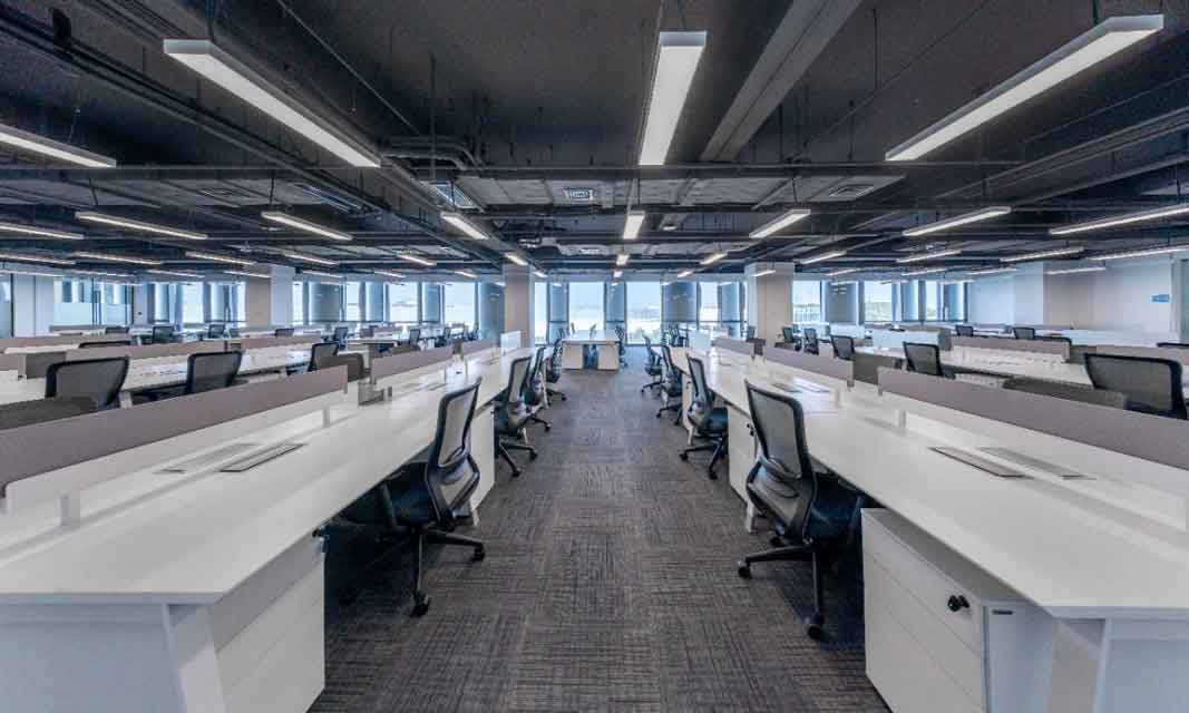 新奥广场1143平办公室