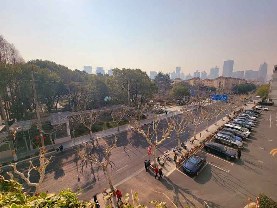 德必陆家嘴WE370平办公室视野