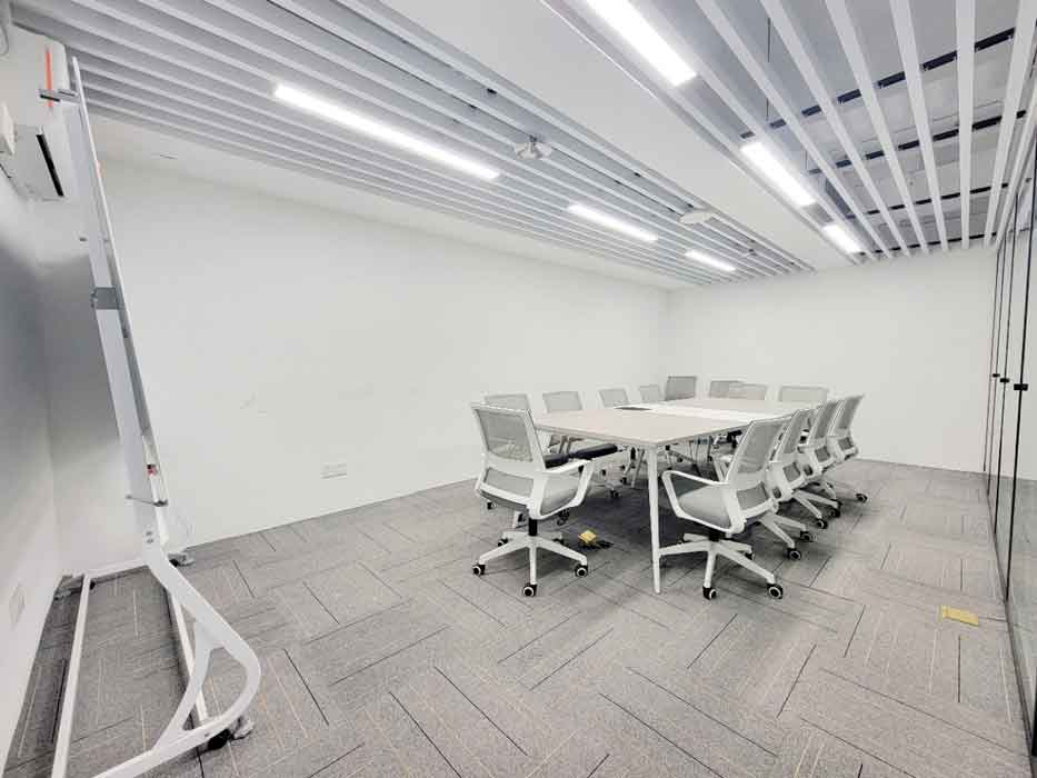 德必陆家嘴WE370平办公室会议室