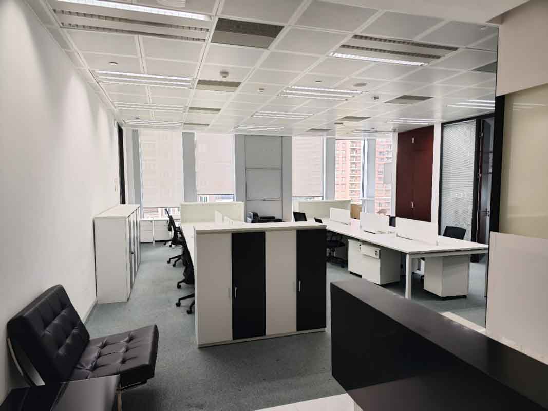 大华银行大厦213平办公室办公区