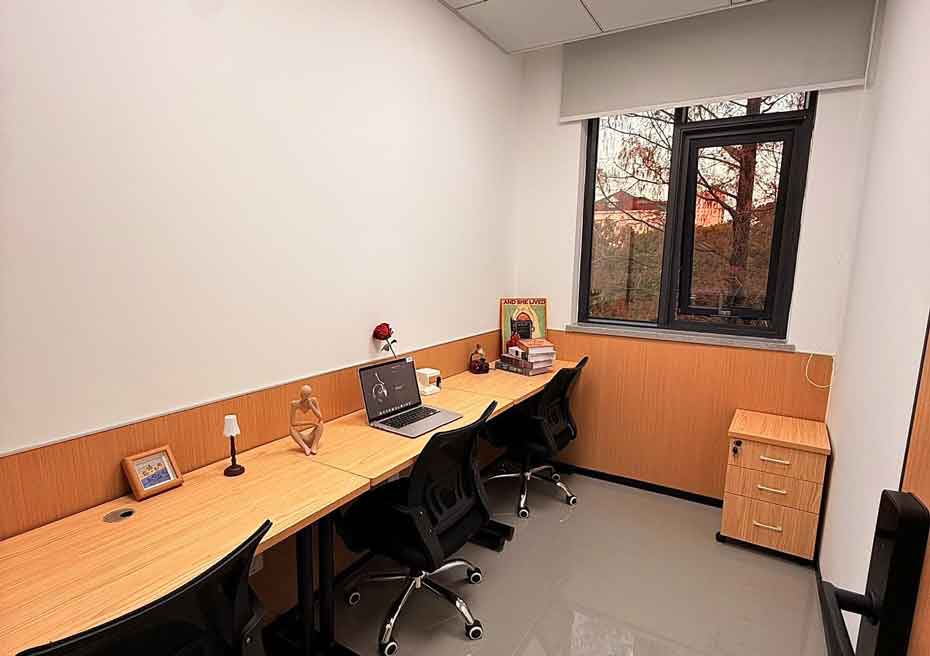 创富港(七莘路182花园)外侧3人间