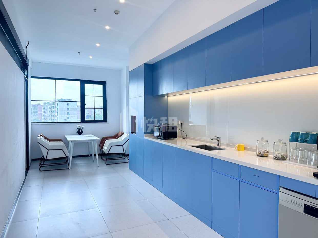 雷格斯HQ(128 Plaza 中心)休息区