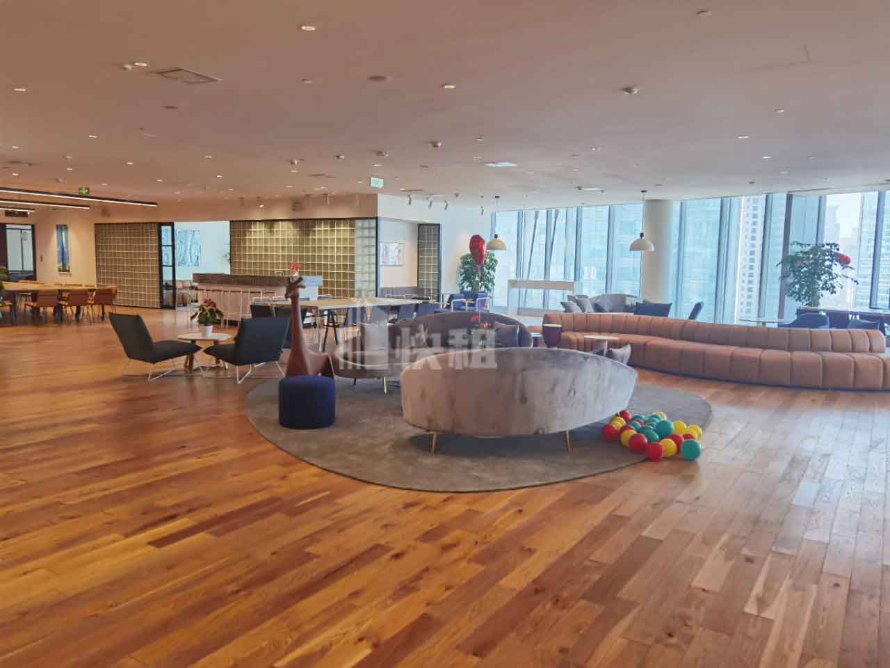 Base632(上海中心大厦)休息区