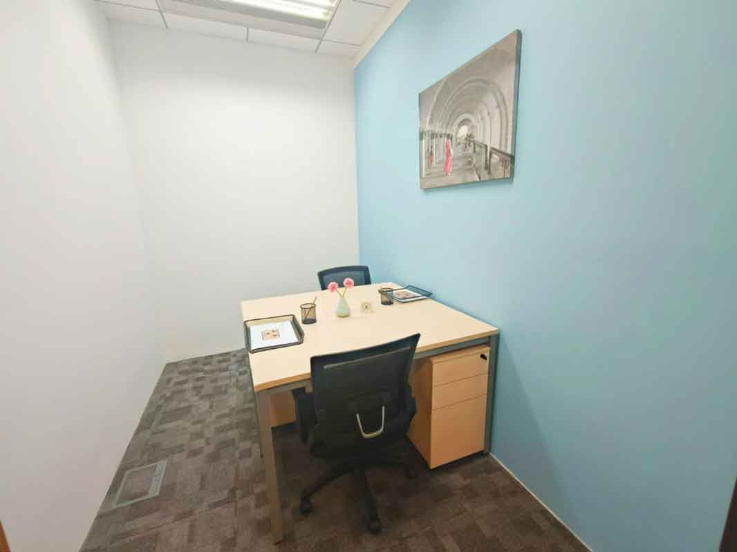 雷格斯(长泰广场)2人间共享办公室