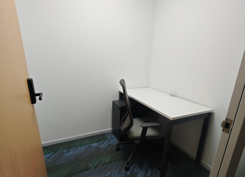 雷格斯(亚洲大厦)1人间内侧