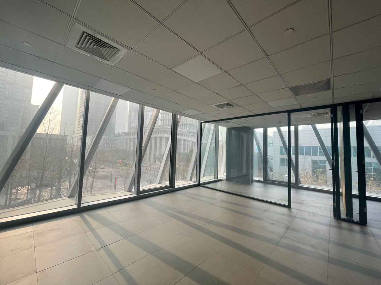 富士康大厦181㎡