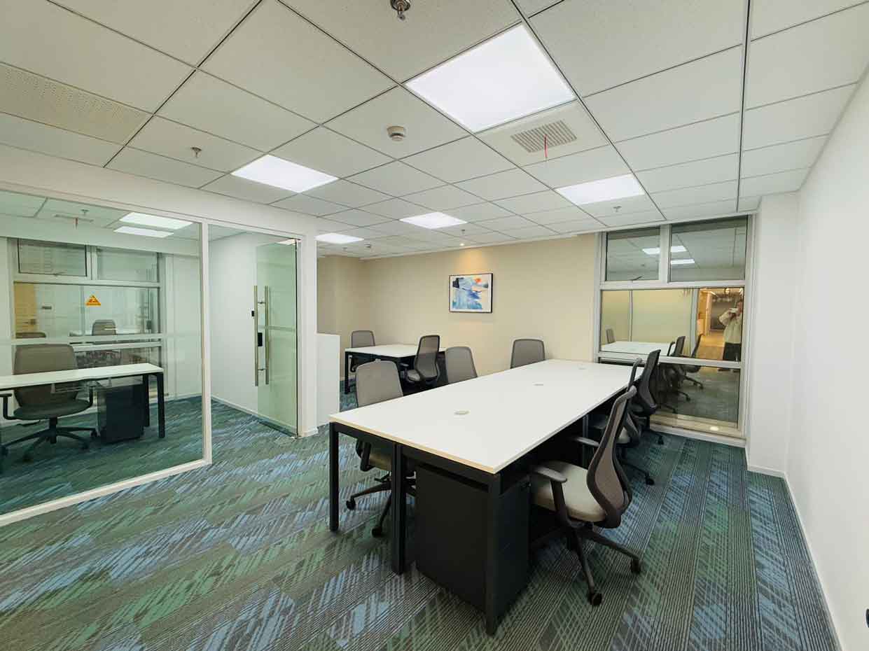 雷格斯(亚洲大厦)11人间外侧