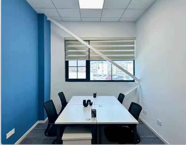  雷格斯HQ(128 Plaza 中心)