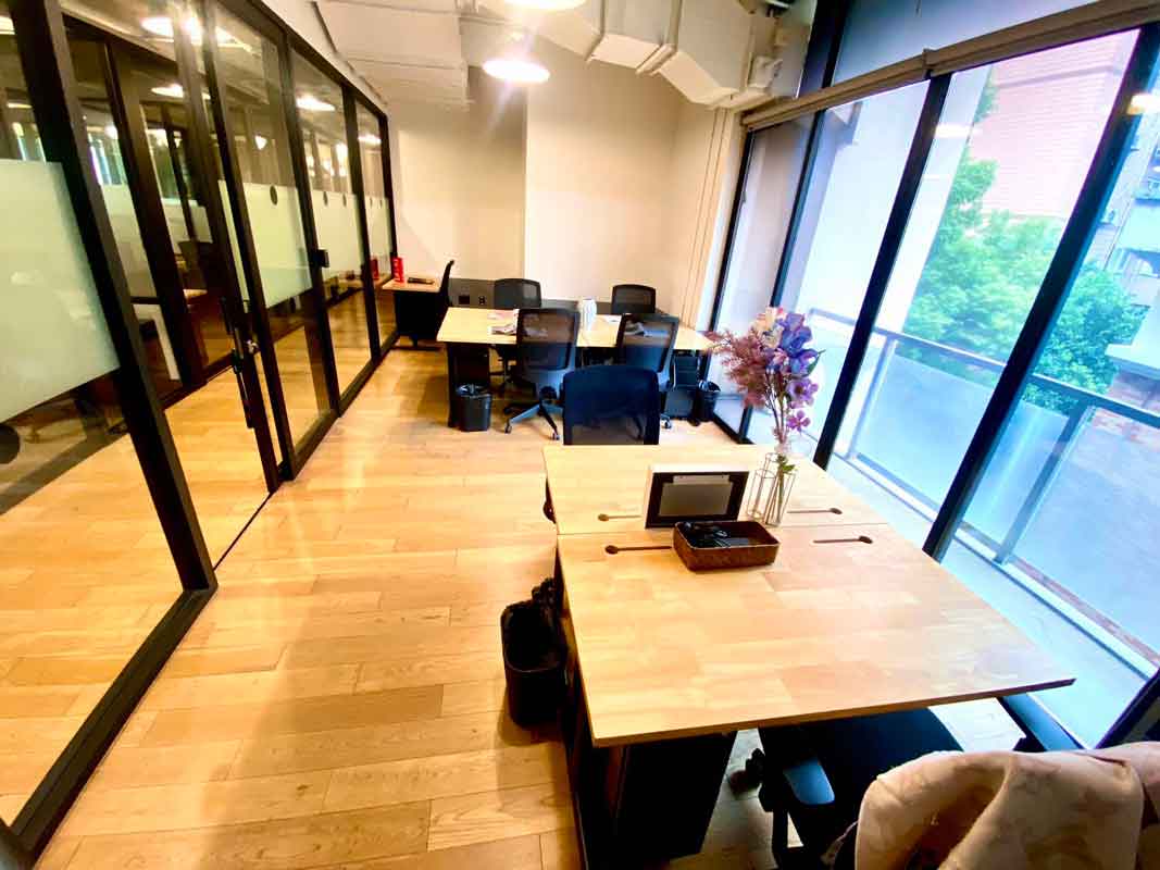 WeWork(延平路135号)外侧7人间