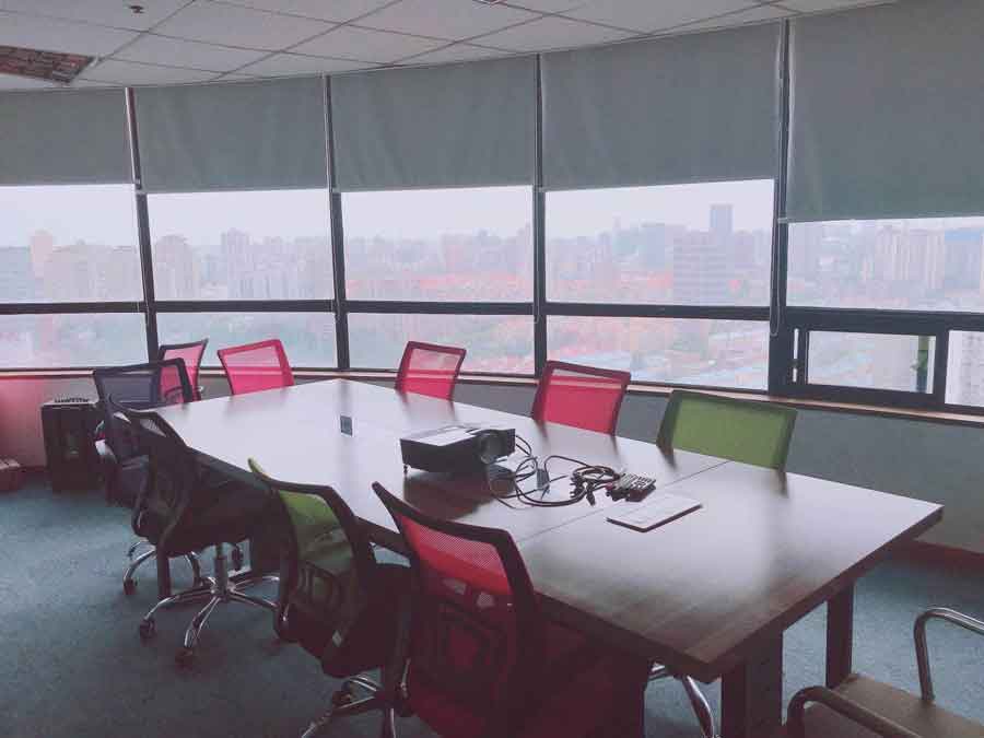 一百杉杉大厦180㎡