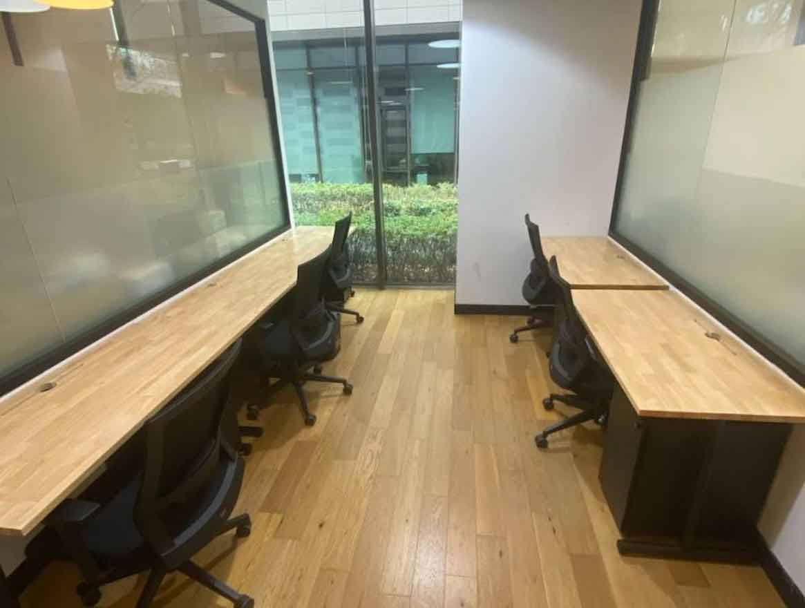 WeWork(凯瑞大厦)外侧5人间