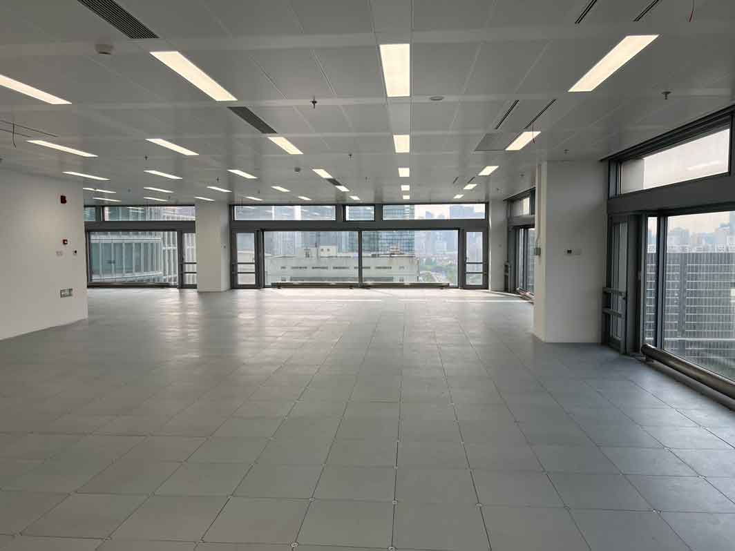 陆家嘴商务广场1337平办公室出租