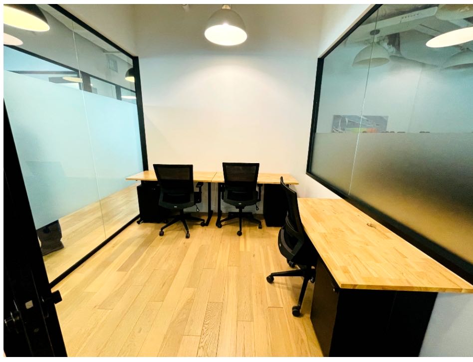 WeWork(越商大厦)内侧3人间