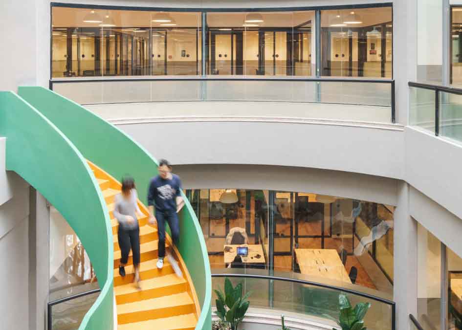 WeWork(远洋商业大厦)过道