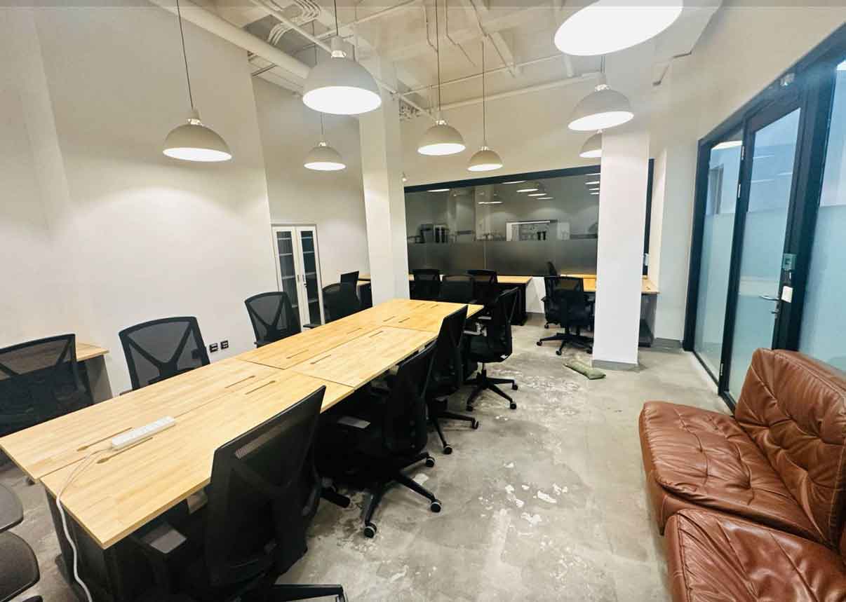  WeWork(威海路696号)