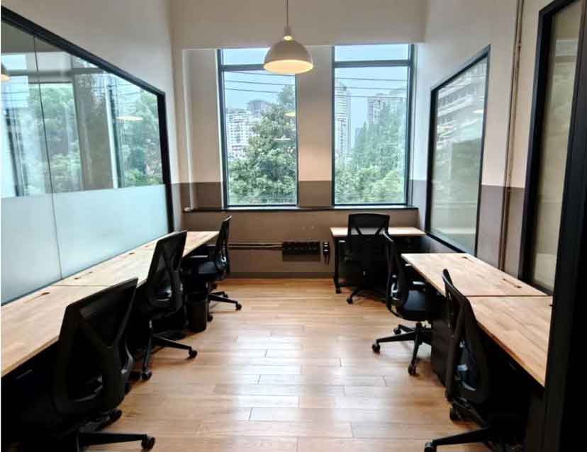 WeWork(远洋商业大厦)外侧6人间