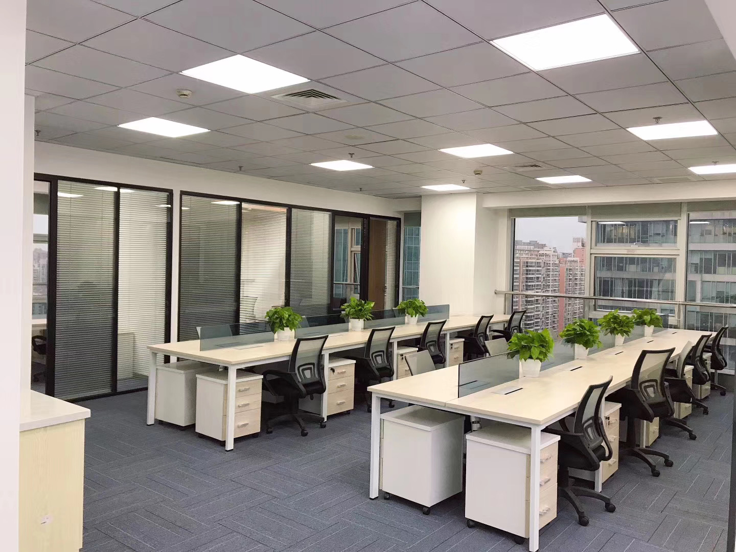 上海信息大厦189㎡