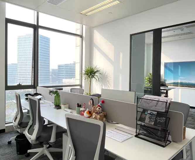 WeWork(国华广场)外侧12人间