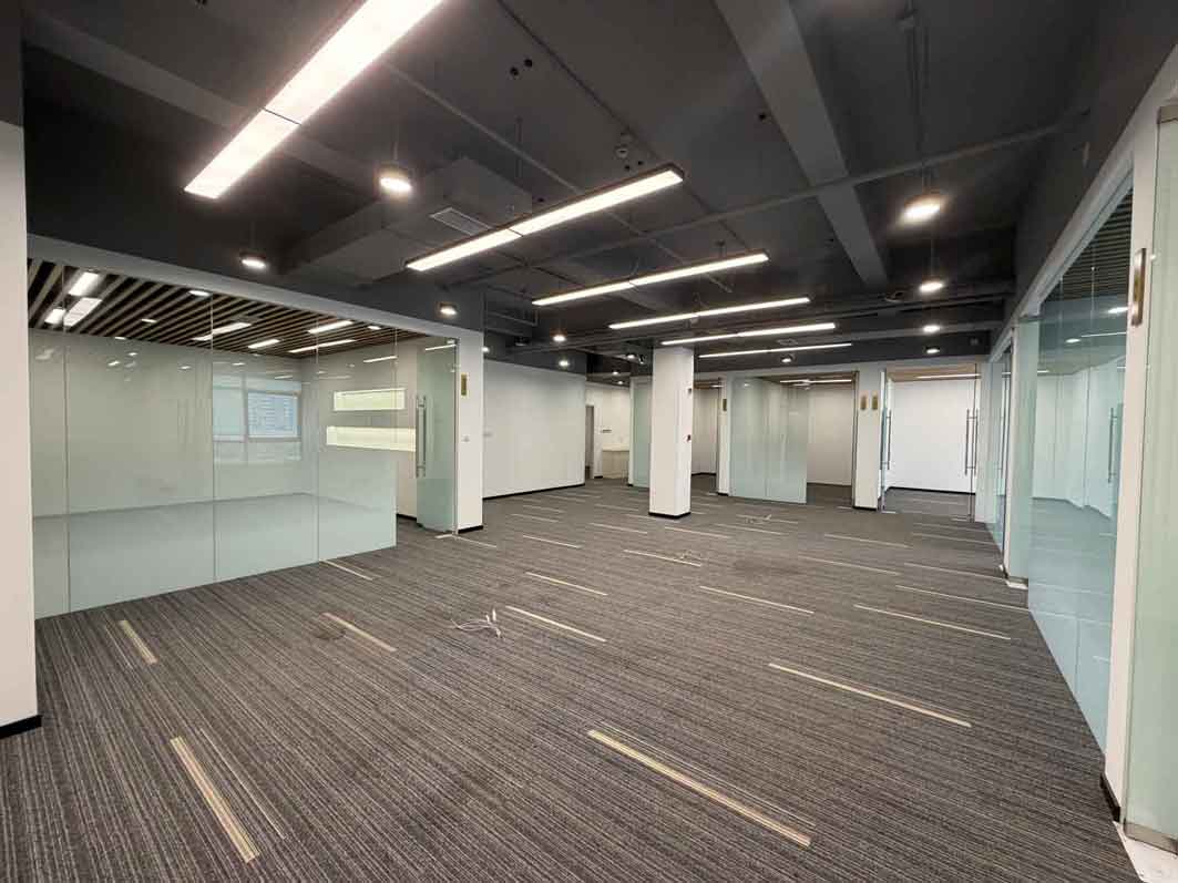 东方谷里智造港349㎡