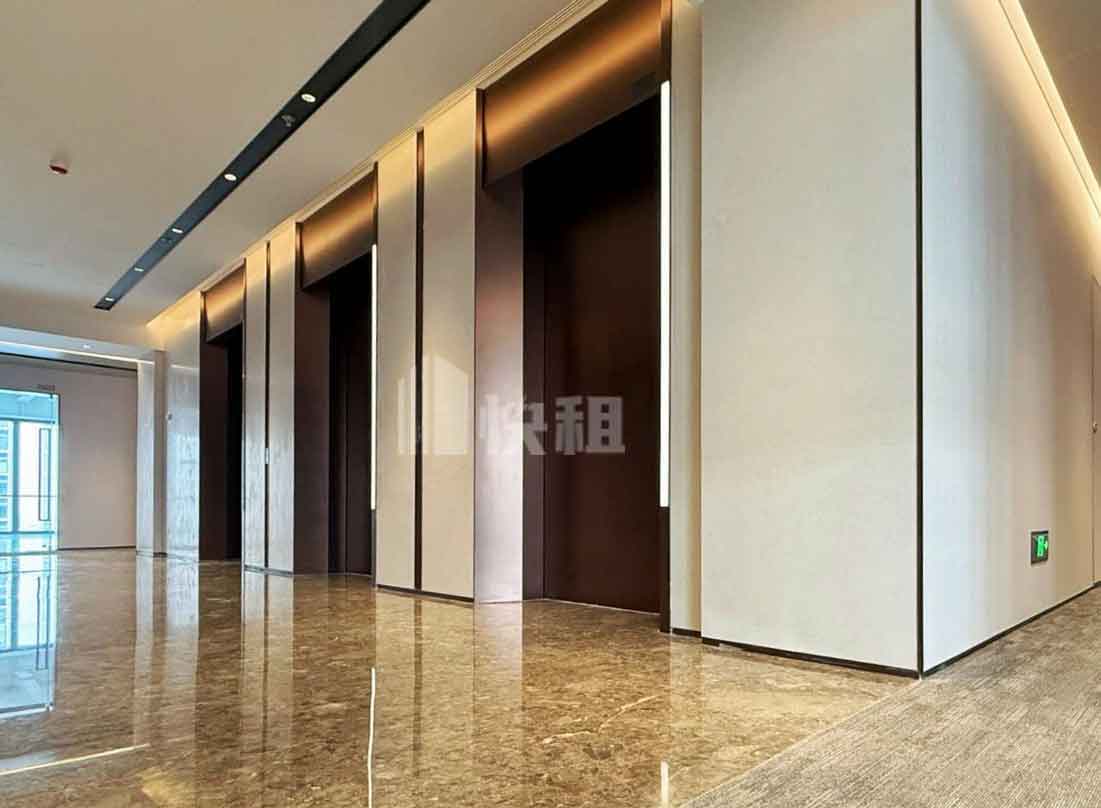 PRISMA新嘉中心电梯间