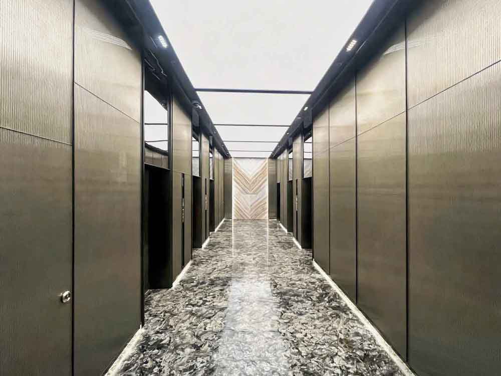 建汇大厦电梯间