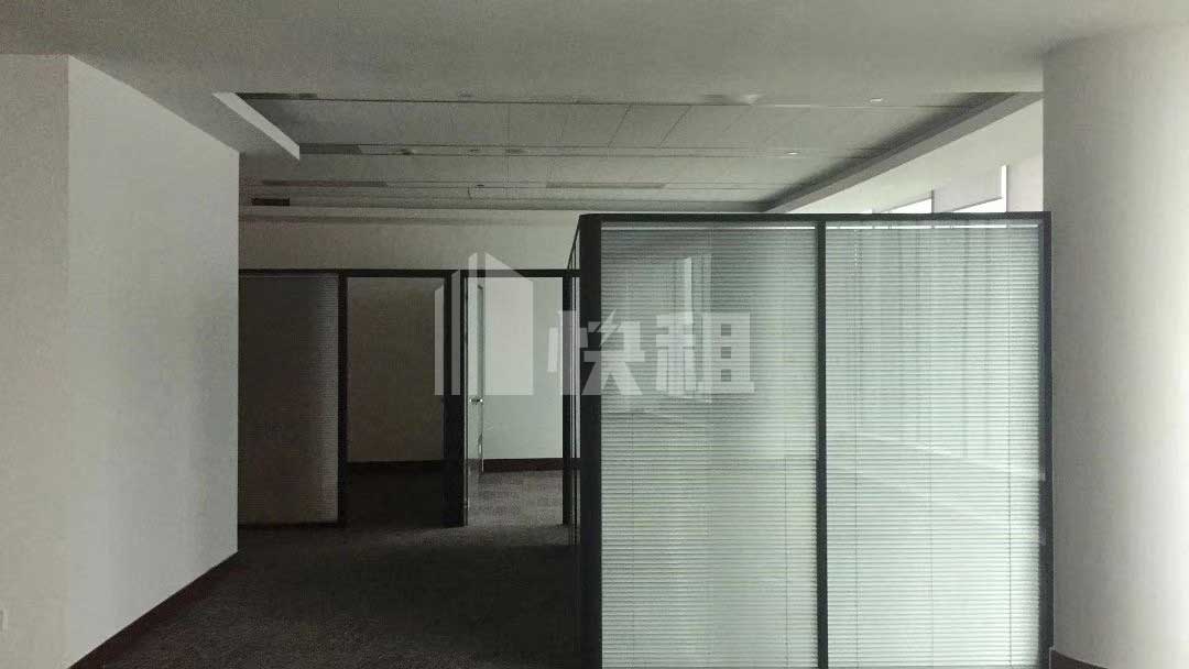 16652429789138_63419762df1a2