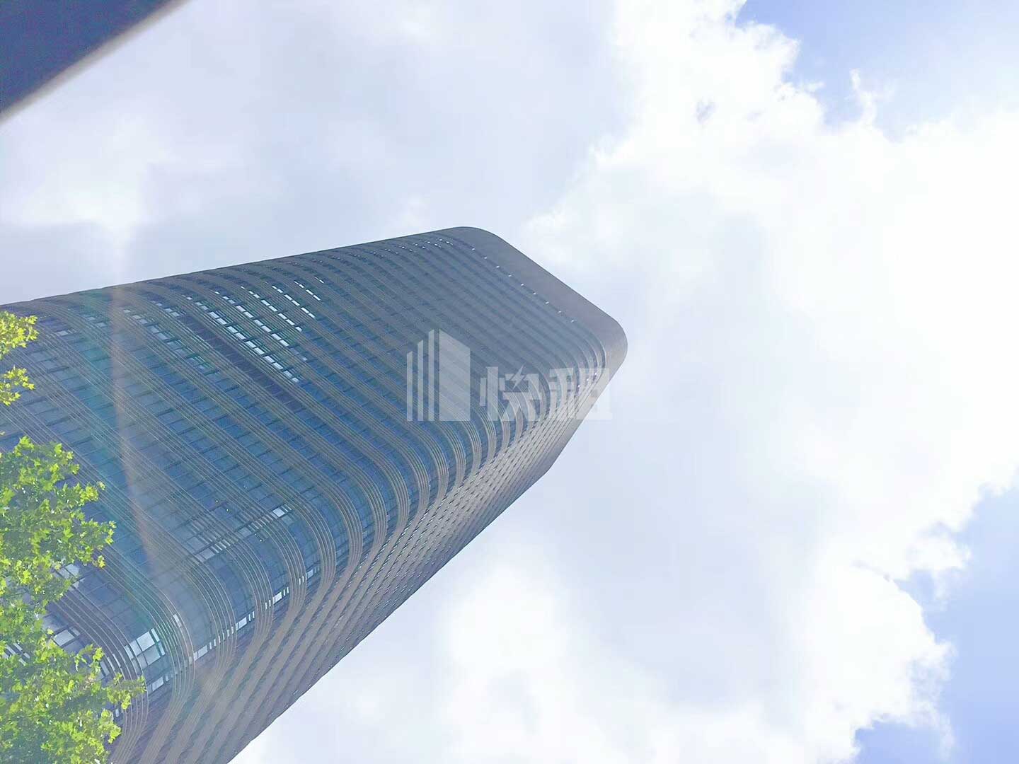 16652429799171_63419763dfe86