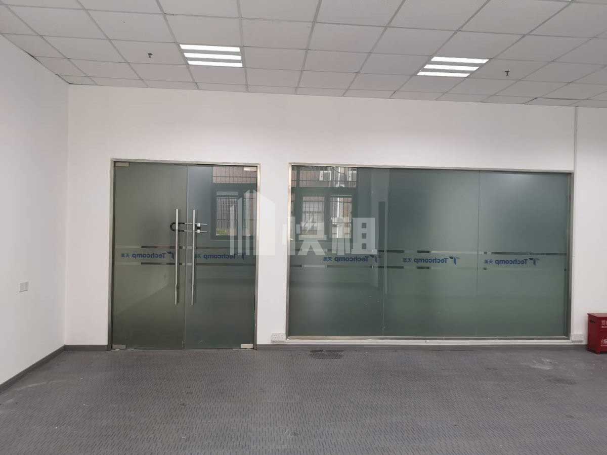16652430891252_634197d11e8ea